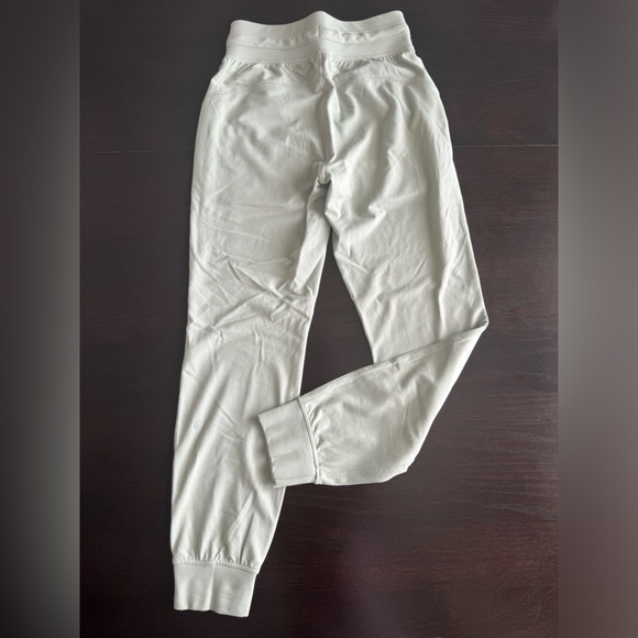 (NWOT) Lululemon Ready to Rulu Jogger 7/8 - Picture 7 of 8